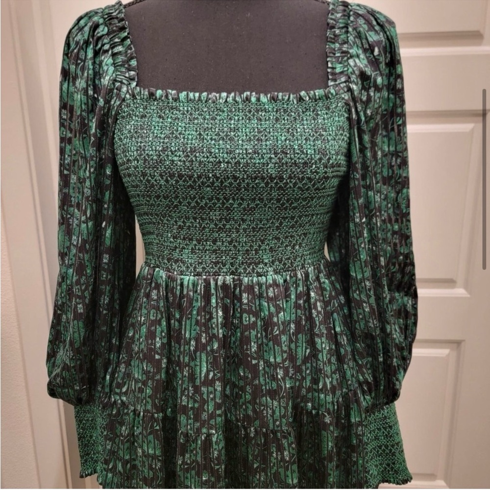 Alice + Olivia Rowen Smocked Floral Dress - Picture 4 of 10